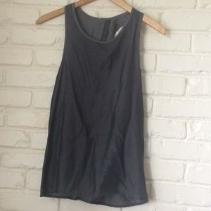 Lululemon to and from sleeveless shirt